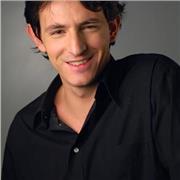 Se ti serve un docente di italiano e grammatica che sia anche un comico, chiamami!